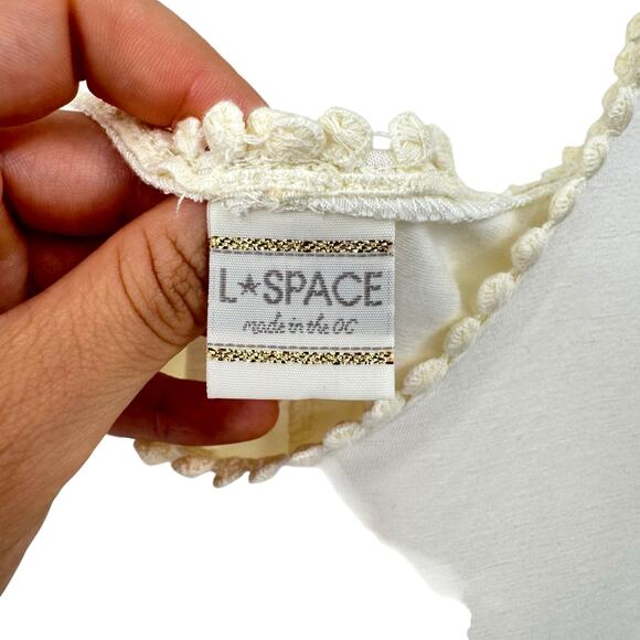 L Space Callisto White Crochet Shoulders Relaxed Top Scoop Back Romper Coverup - Picture 13 of 13